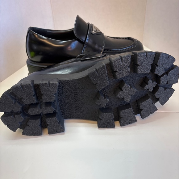 Women’s Black Prada Monolith Loafers Sz 38 or US 8 Italy - Picture 8 of 10